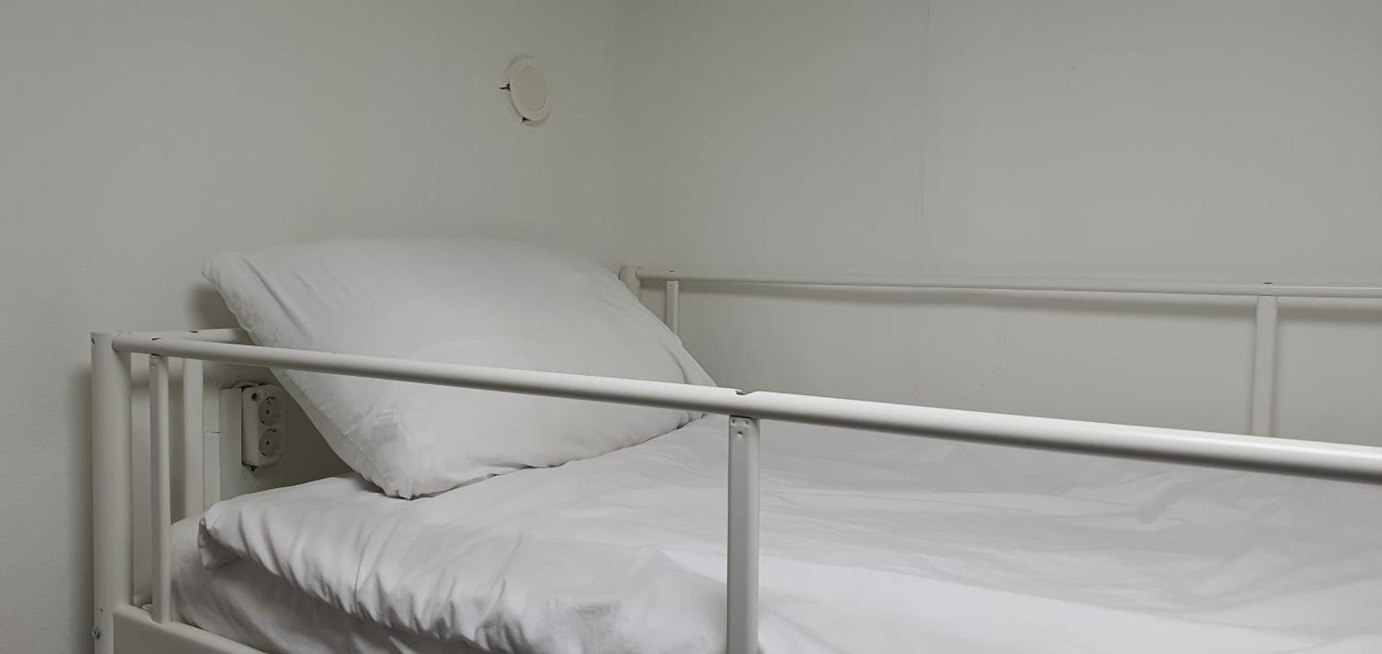 Bluebird - Foreign Only Hostel *